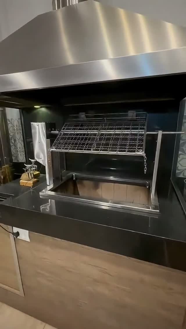 Kit de rolete Tornocenter com motor, espetos e acessórios em aço inox